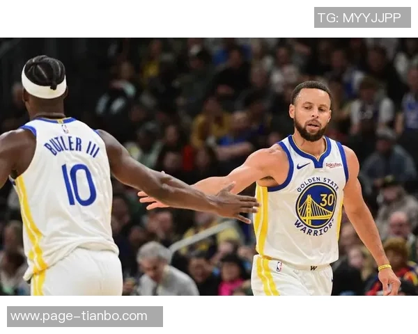 勇士半场领先太阳19分穆迪库里合力发威布克独撑球队 勇士半场领先太阳19分穆迪库里合力发威布克独撑球队