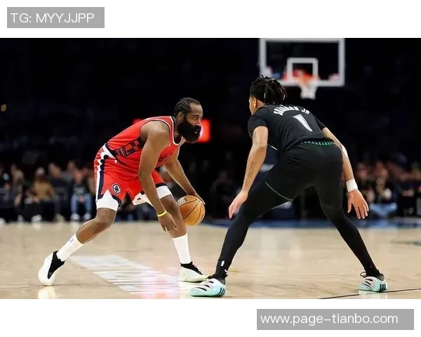 快船半场战报杨瀚森缺阵球队落后开拓者6分大洛表现出色贡献19分哈登也有14分进账